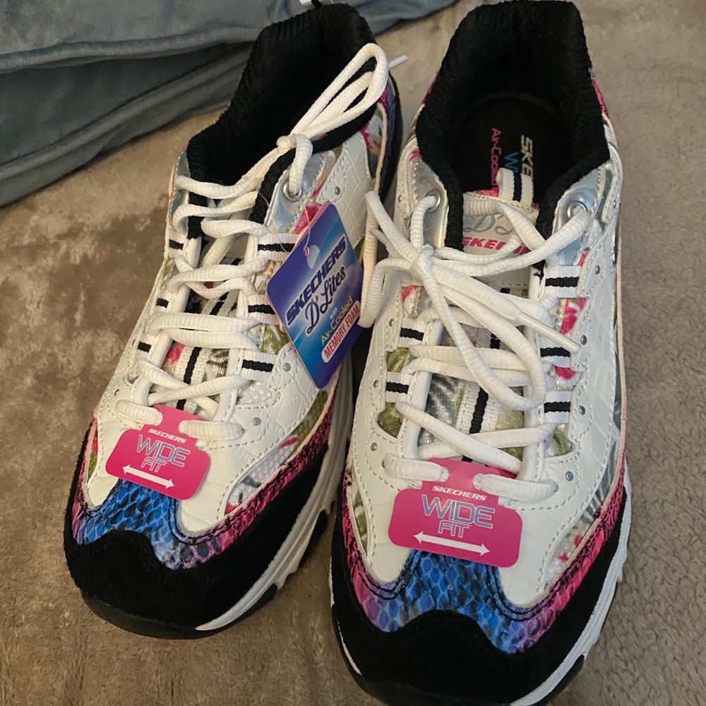 Sketchers d’lights woman